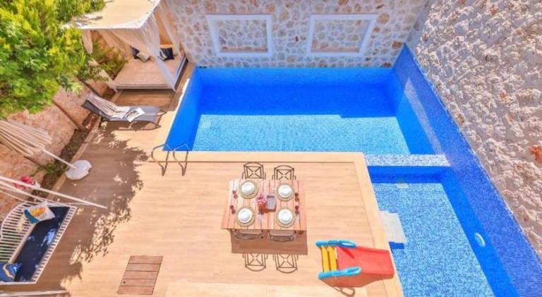 Villa with private pool in Antalya