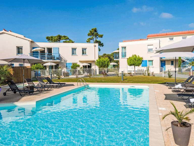 Pleasant holiday apartment with sauna, terrace & heated pool | Close to the beach | Pets allowed — photo 4