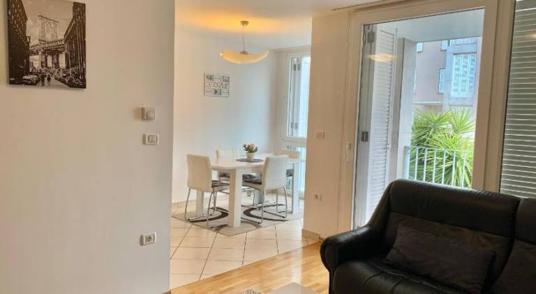 Rental apartment with 2 rooms for 5 persons in Izola