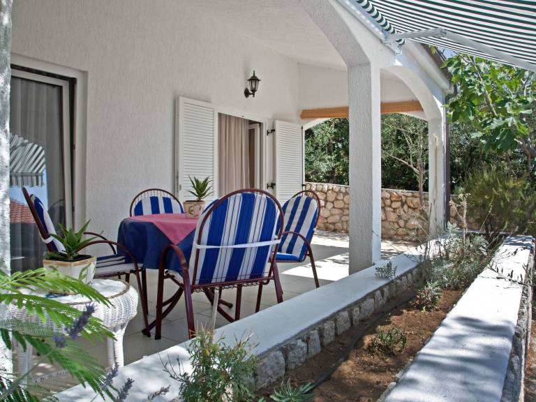 House with garden, barbecue & patio — photo 3