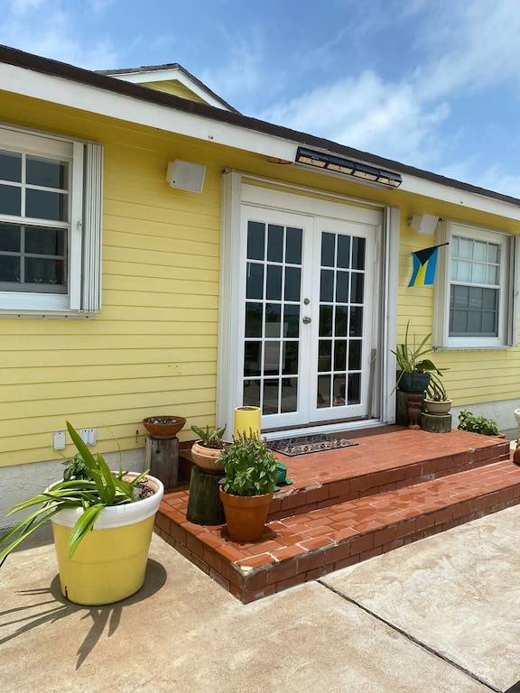 House Bailey Town