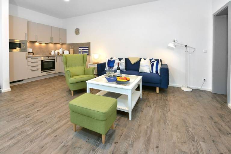 Komfortable Ferienwohnung mit Meerblick und Terrasse im Blauen Haus in Ralswiek — photo 3