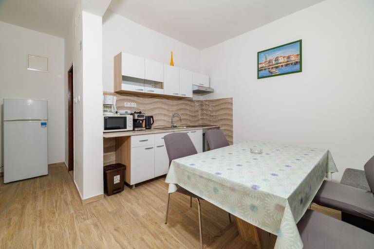 Beautiful apartment with garden, barbeque & terrace | Pet-friendly — photo 4