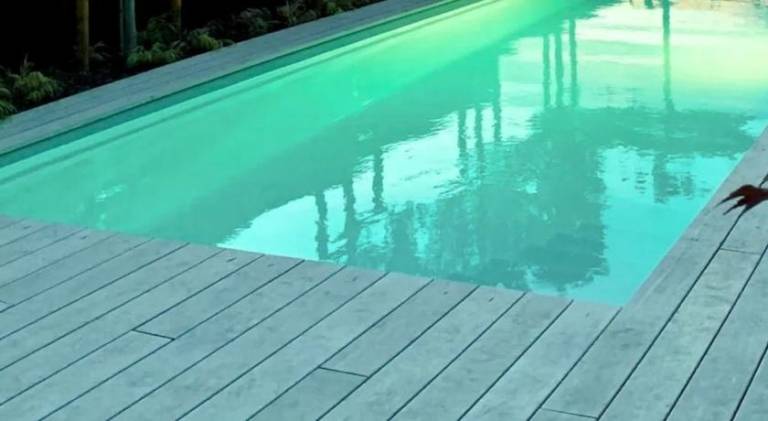 Fully equipped villa with patio, garden & private pool | Perfect for remote work | Pets are welcome — photo 4
