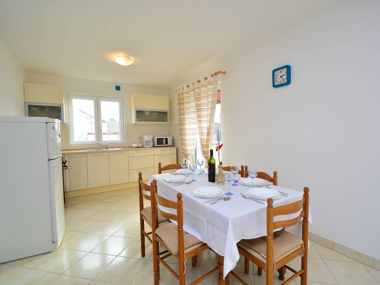 Holiday apartment with grill — photo 5
