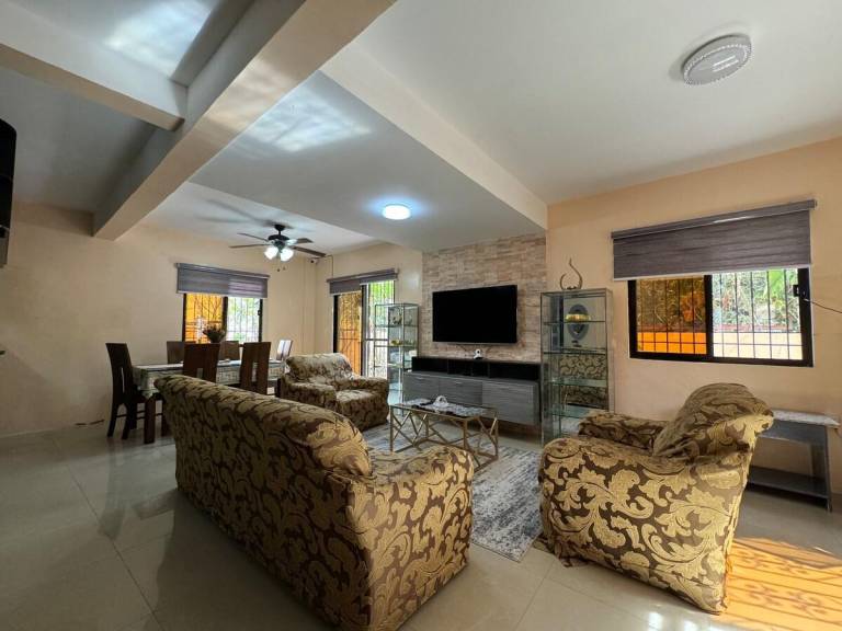 Casa Marcela Evergreen Circle — photo 2