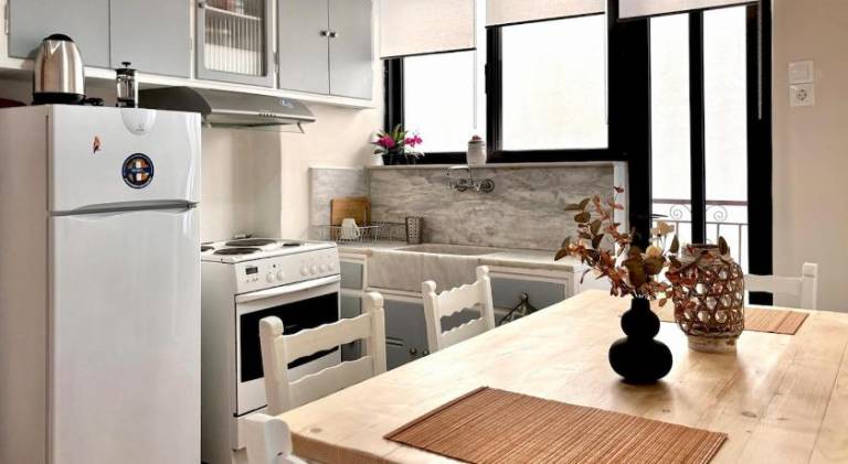 Apartment with terrace — photo 3