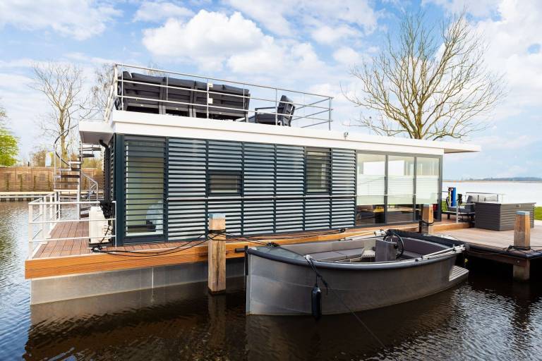 Hausboot Offingawier