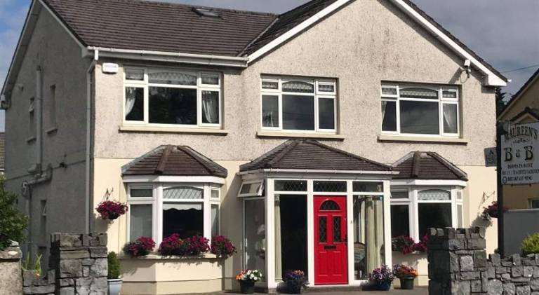 Maureen s Bed and Breakfast