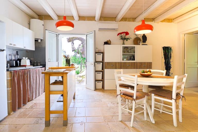 House with BBQ & yard | Garden view — photo 4