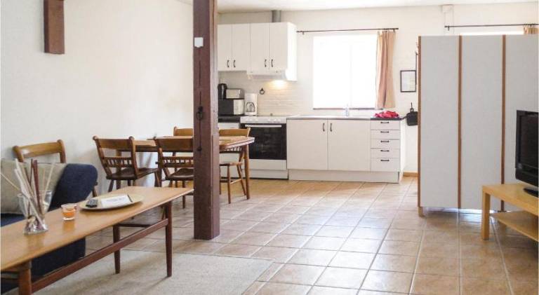 Rental apartment with 2 rooms for 6 persons — photo 2