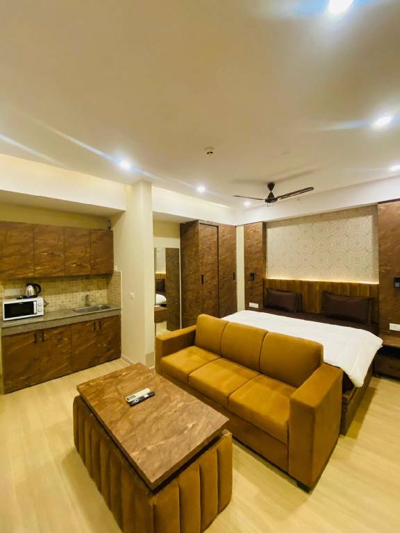 Holiday apartment with pool | Good for workation | Dogs allowed in Lucknow