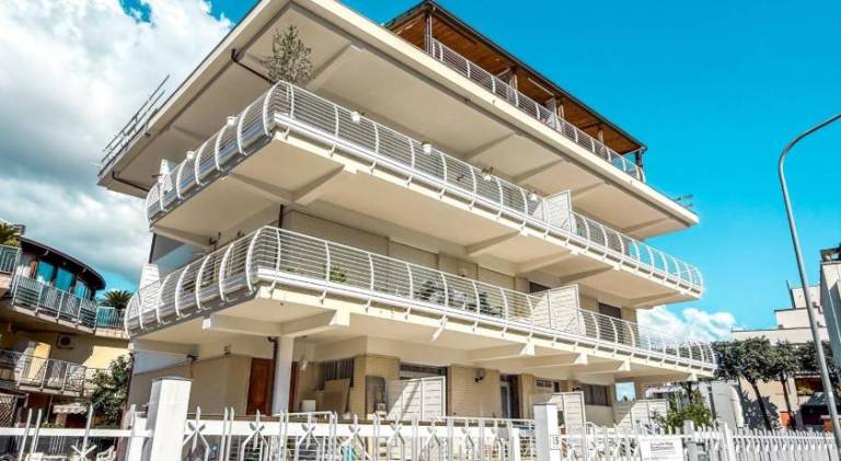 Rental apartment with 2 rooms for 6 persons in San Benedetto del Tronto