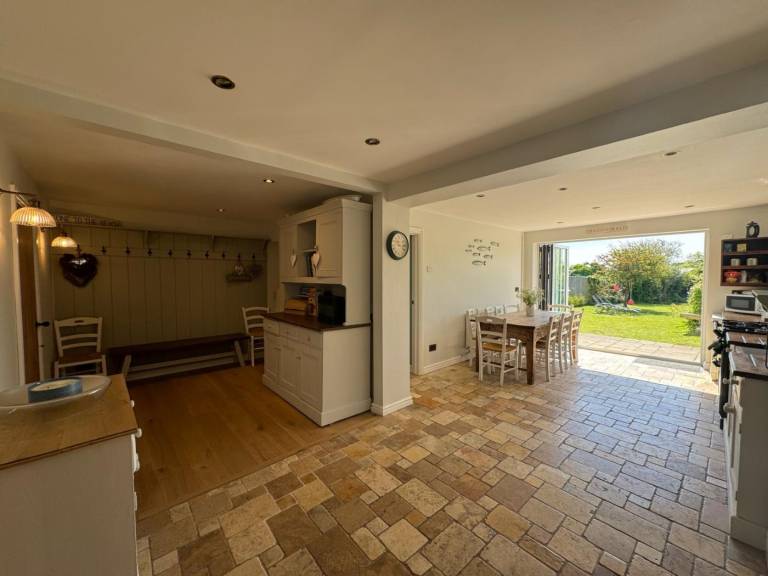 Fully equipped cottage with garden | Water view | Beach nearby | Pet-friendly — photo 3