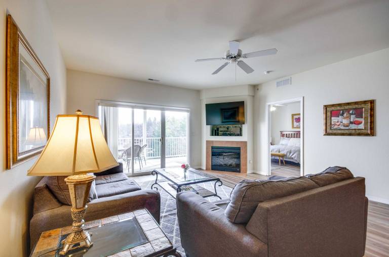 Lakefront Osage Beach Condo: Dock Your Boat Here! — photo 4