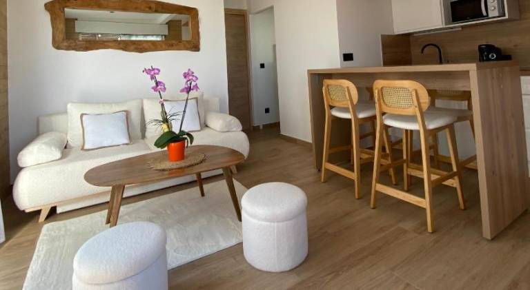 House with garden, BBQ & patio in Narbonne