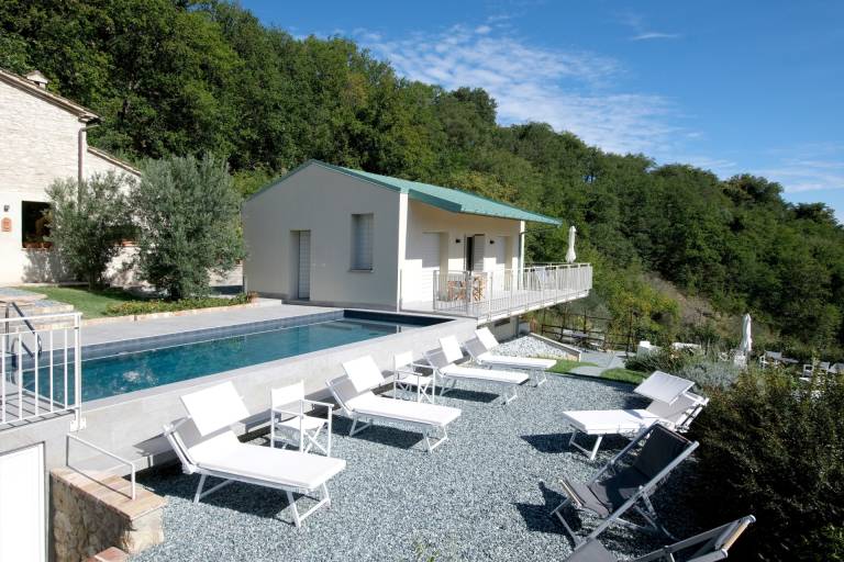 Villa with yard, terrace & hot tub — photo 4