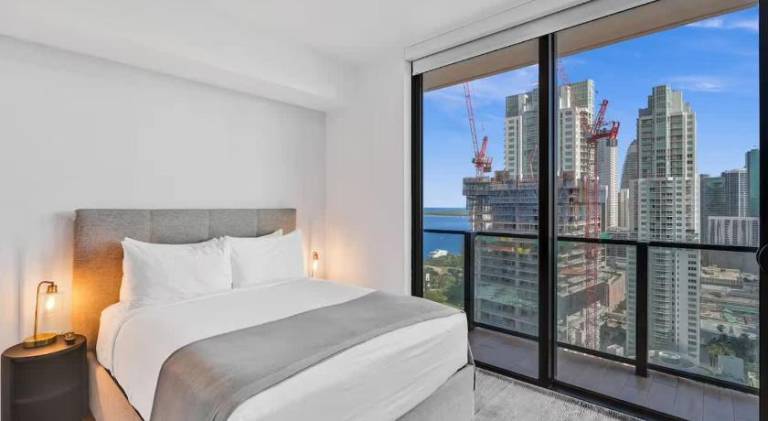 Luxury Miami 2BR City Views — photo 2