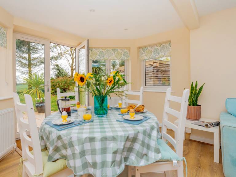 Child-friendly beautiful cottage with garden, grill & jacuzzi | Dogs allowed — photo 2
