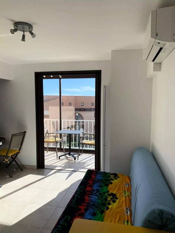 Cape Verde Residence - Nice T2 Bis with air conditioning close to the sea in the domain of La Coudouliere — photo 3