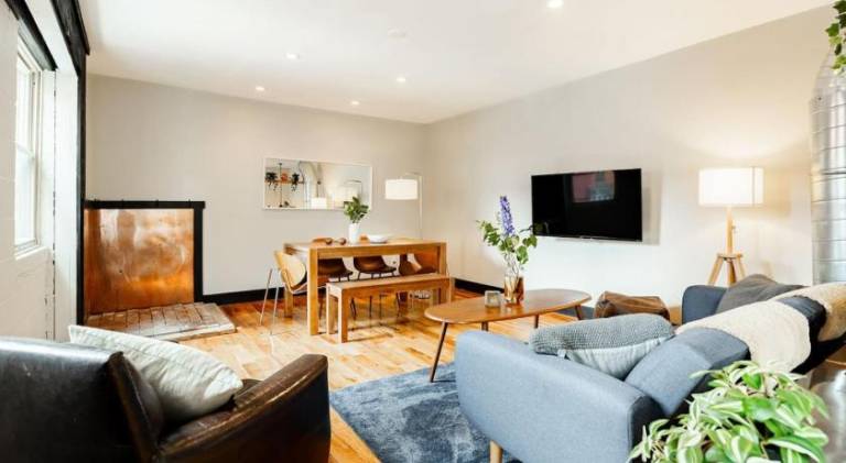 Lux Parkside 1BR - Patio - Sun Deck - Free Parking — photo 2
