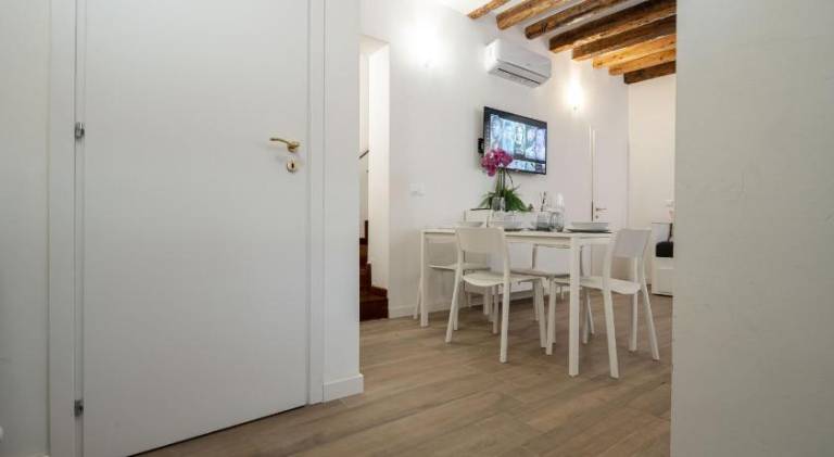 Apartment | Next to Rialto Bridge — photo 4