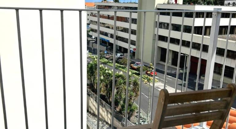 Holiday apartment with terrace | Close to Cathedral of Funchal | Pet-friendly — photo 5