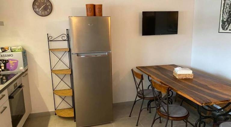 Apartment with terrace — photo 5