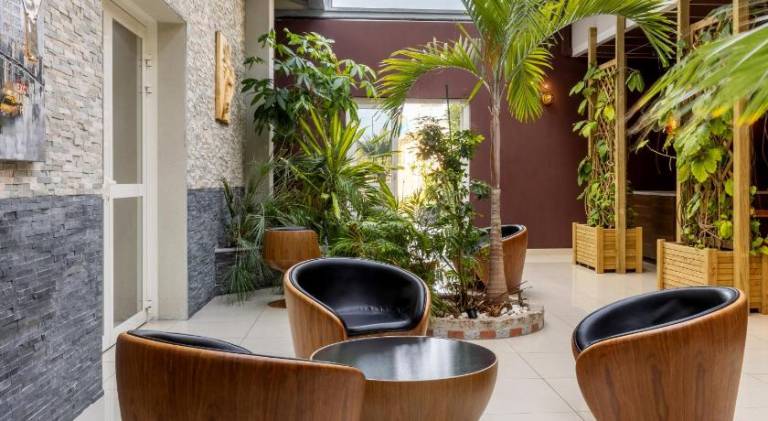 Best Western Hotel & SPA Pau Lescar Aeroport — photo 4