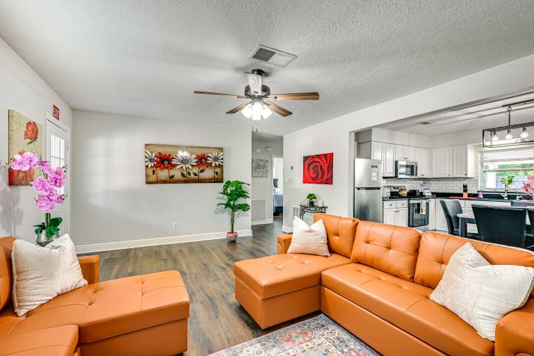 Breezy Lutz Home w/ Patio: Perfect for Long Stays — photo 4