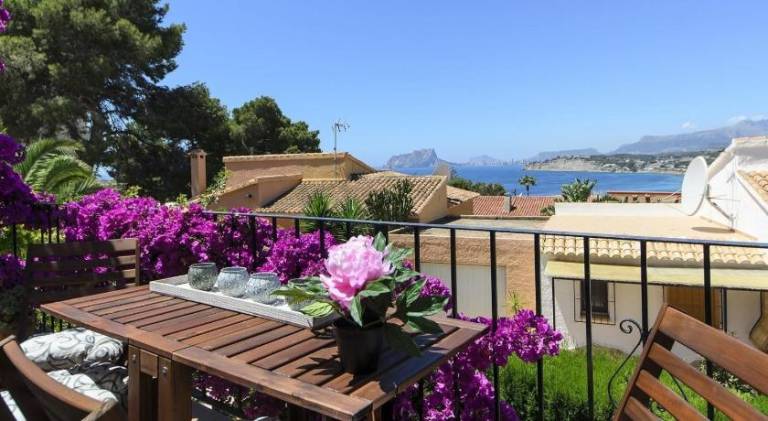 Vacation home with pool in Mora