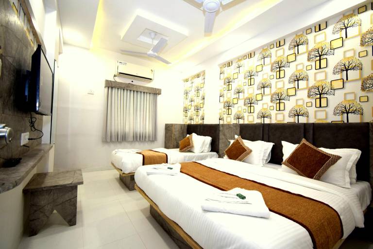 Hotel A1 in Ahmedabad