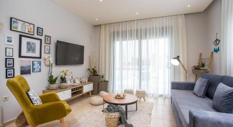 Fully equipped villa with jacuzzi, patio & private pool | Pets are welcome — photo 2