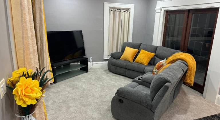 Rooms at Broadway Booking
