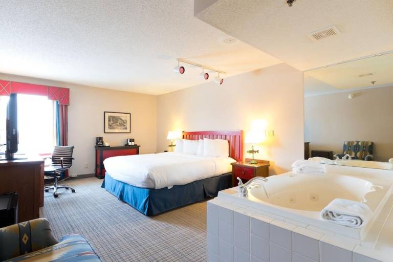 Wildwood Lodge & Suites — photo 2