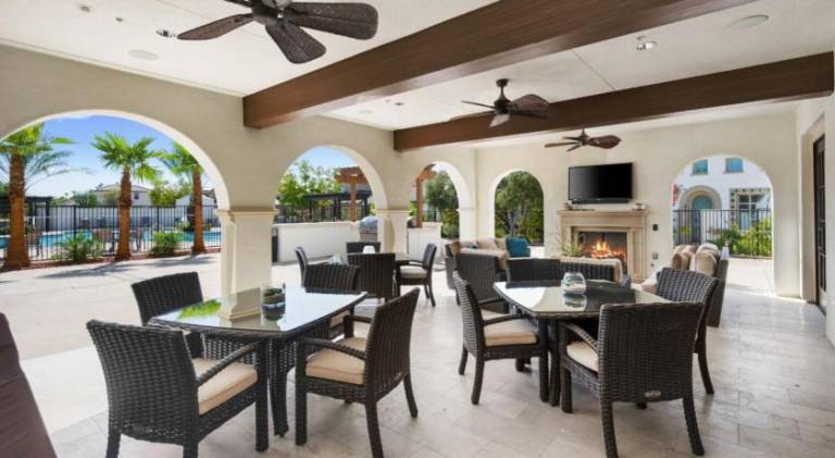Fully equipped vacation home with garden, hot tub & private pool | Perfect for remote work | Pets allowed — photo 5