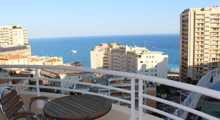 Sunny one bed, sea view, larvotto beach, Monaco — photo 5