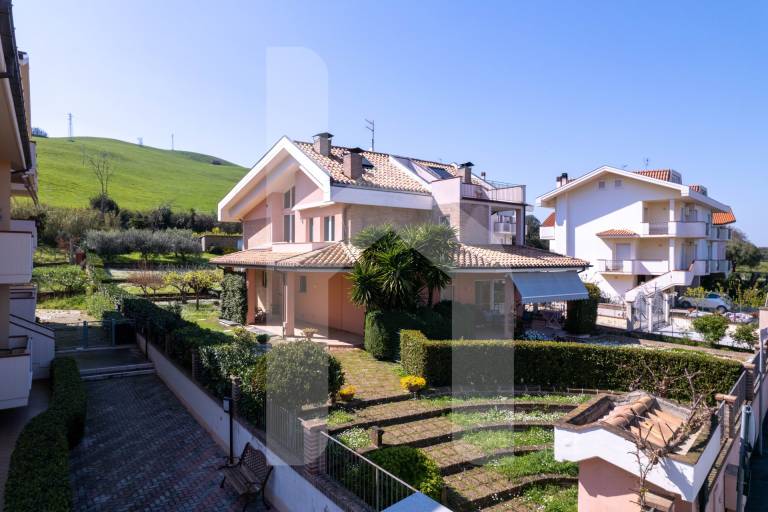 Villino Dei Poeti — photo 2