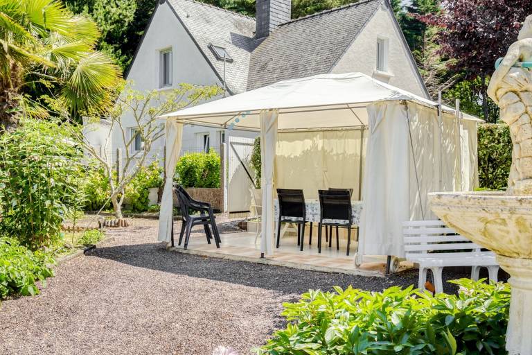 Family-oriented charming house with patio, barbeque & yard | Sea view | Next to the beach | Dogs allowed — photo 5