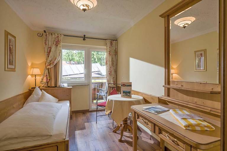 Hotel-Pension Rotspitz und Frühstückshotel — photo 4