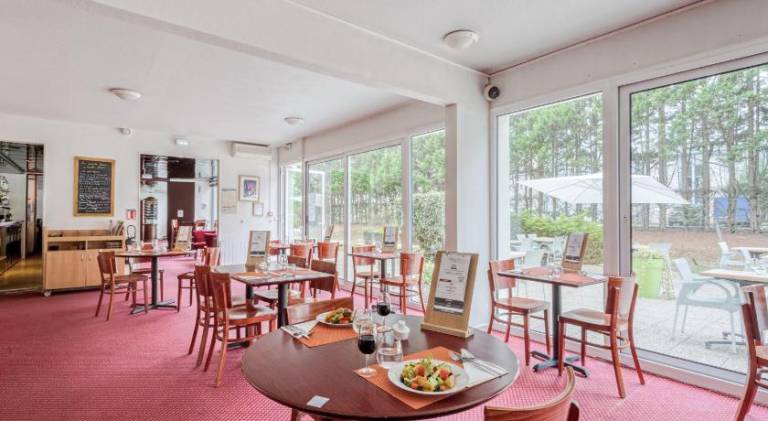 Brit Hotel Bordeaux Aeroport - Le Soretel — photo 5