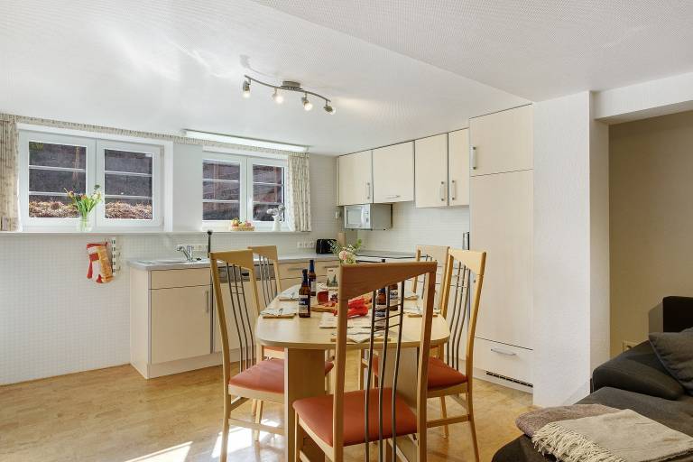 Holiday apartment with terrace, garden & BBQ | Garden view — photo 2
