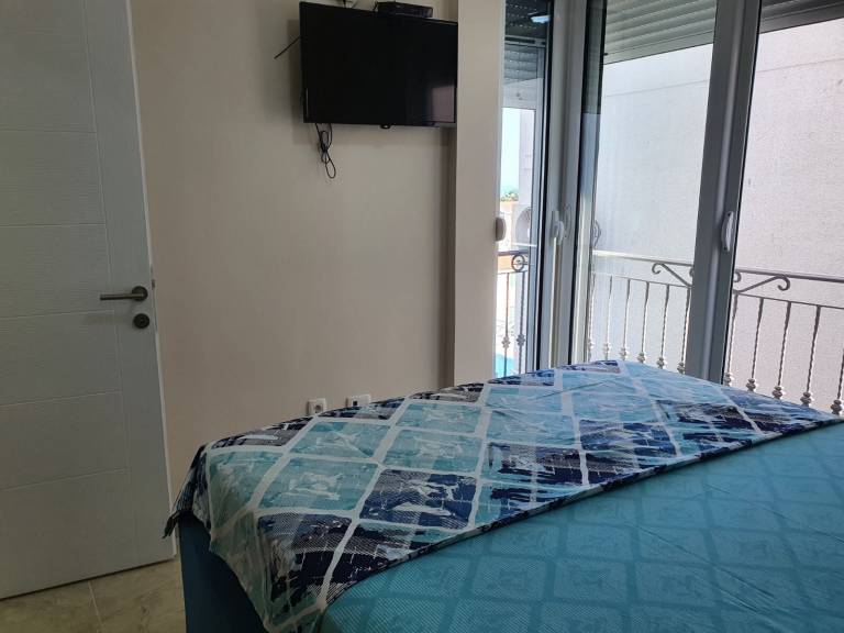 Holiday apartment with patio | Sea view — photo 2