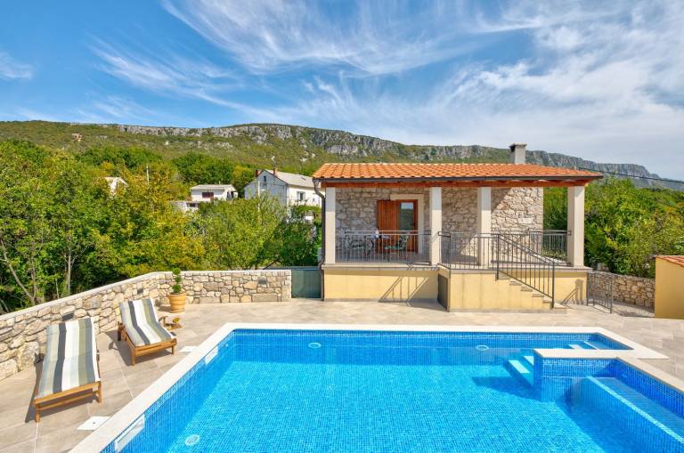 Fully equipped beautiful vacation home with garden, terrace & BBQ | Beach view | Suitable for remote work | Pet-friendly — photo 4