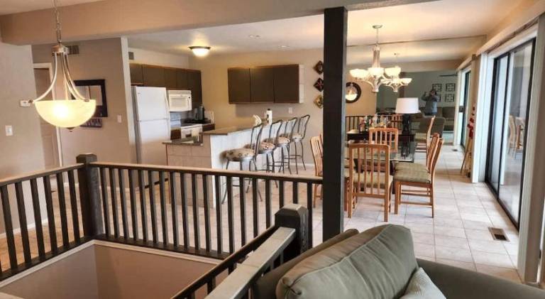 Vacation home with pool — photo 3