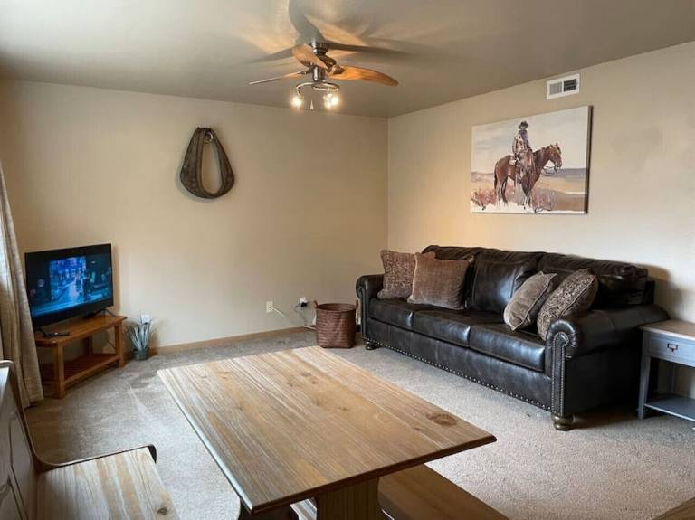Apartment Laramie