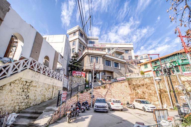 Hotel Deep in Mussoorie