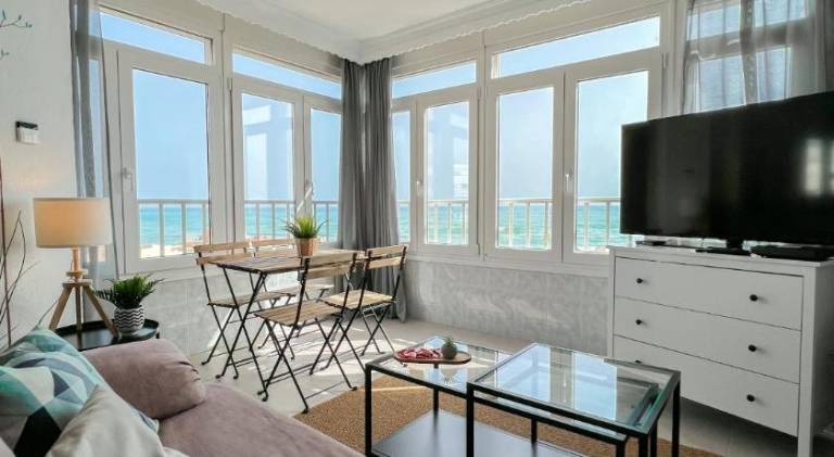 Holiday apartment with pool in Torremolinos