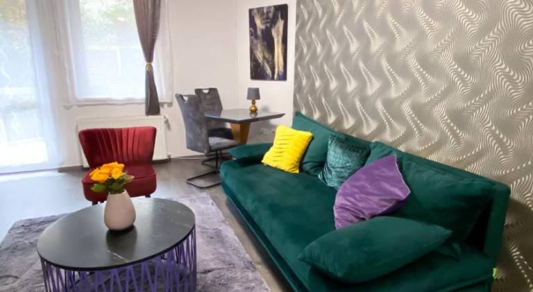 Apartment with terrace & yard | Next to St. Stephen's Basilica — photo 2