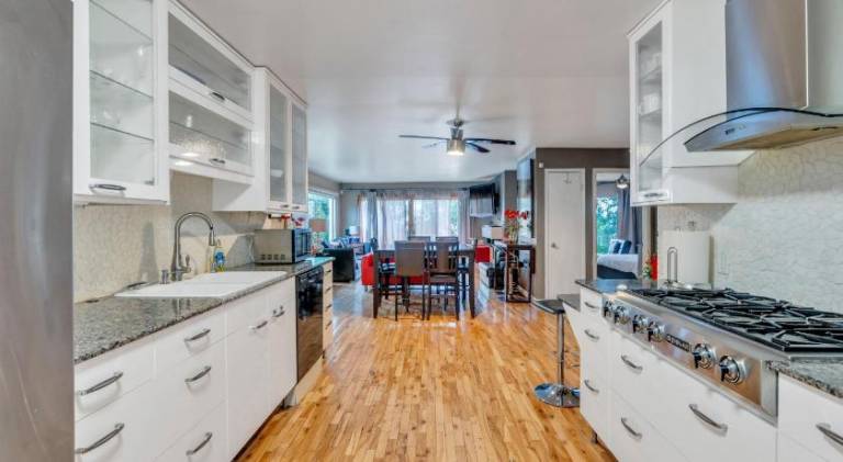 307 m&sup2; Ferienhaus